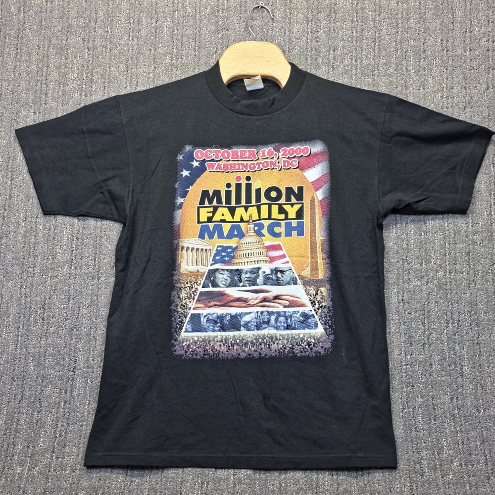 Vintage Y2K 2000 Million‎ Family March T-Shirt Mens Large Black WCW Tag History